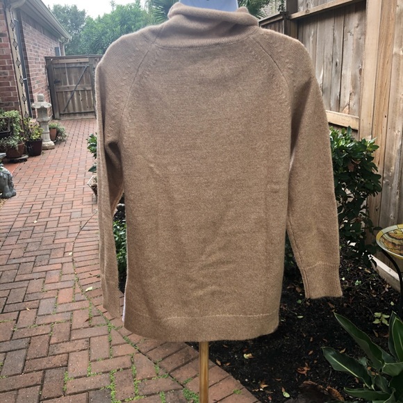 ANN TAYLOR SWEATER PETITE SMALL - Picture 6 of 6